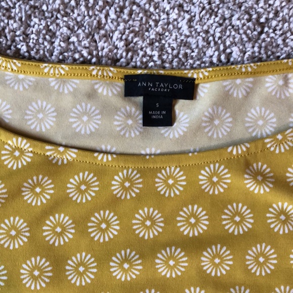 Ann Taylor Dressy Top - Picture 2 of 4